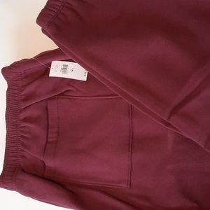 MENS JOGGERS NWT GAP LARGE  31 inch inseam